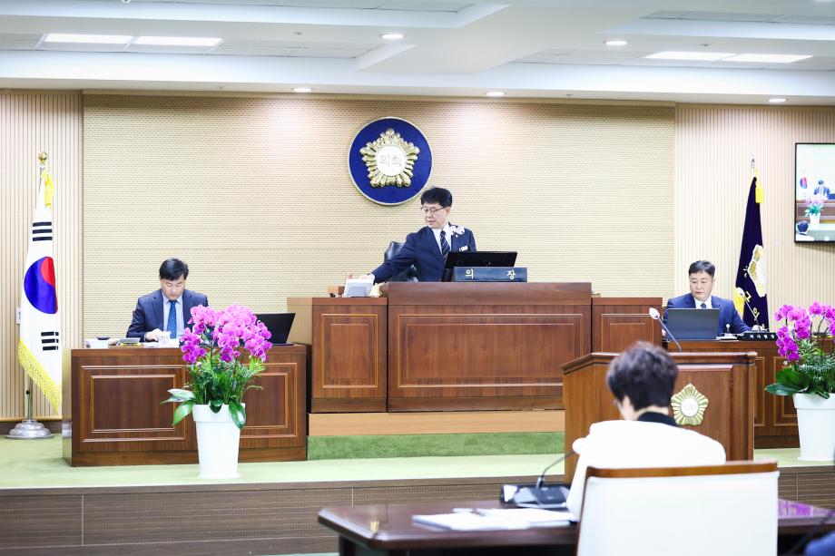 제305회 임시회 군정에 관한 질문(10.23~10.25) 이미지
