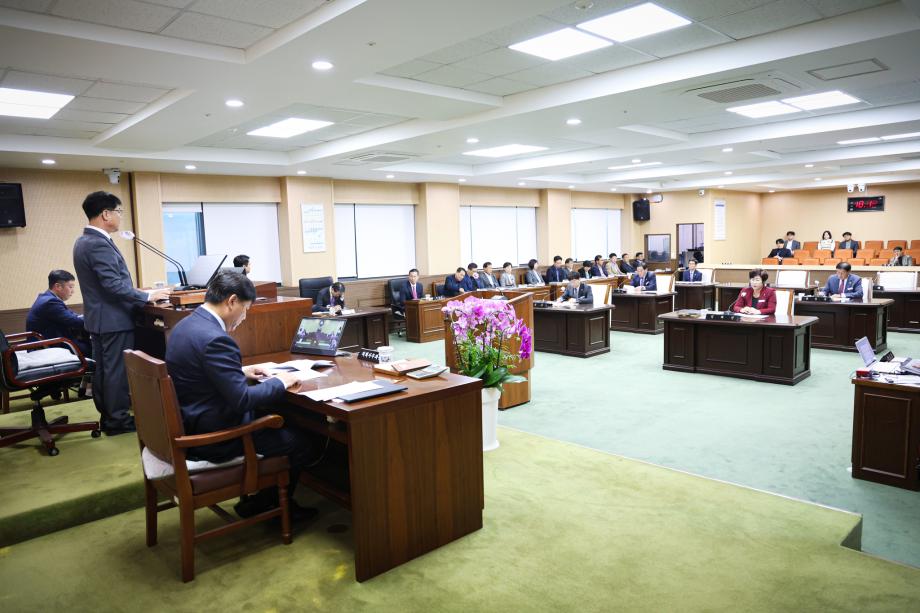 제305회 임시회 폐회(11.1) 이미지